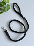 Macramé vodítko Willow délka 123 cm černá.
