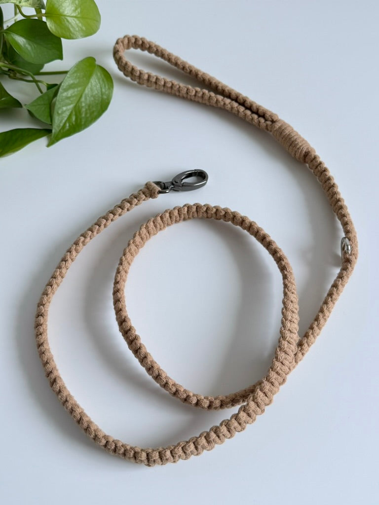 Macramé vodítko Willow délka 180 cm hnědá.