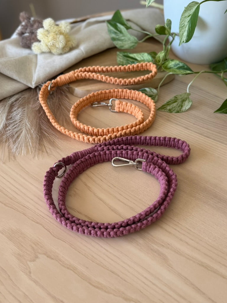 Macramé vodítko Willow různé barvy.